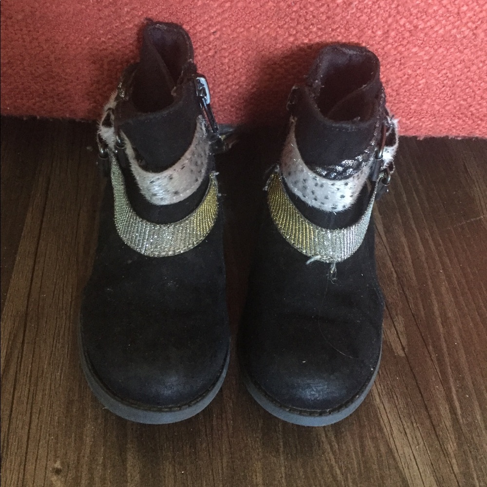 Kids boots